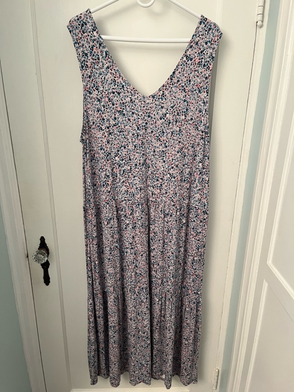 Penningtons Sleeveless V-Neck Floral Maxi Dress - Picture 3 of 5